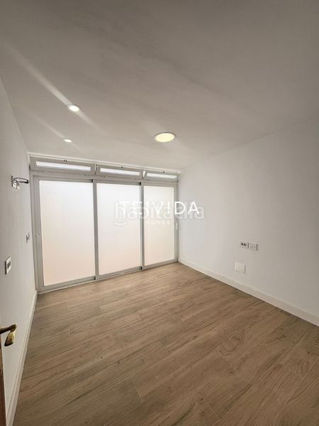 Foto 5eb87ad2-8b68-427e-b2e4-4dfe6a7e3e35. Pis amb aparcament a Valle San Lorenzo Arona