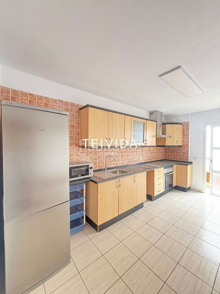 Foto e72655b7-b8c0-4752-a15f-e6cc42b3f27d. Pis amb aparcament a Valle San Lorenzo Arona