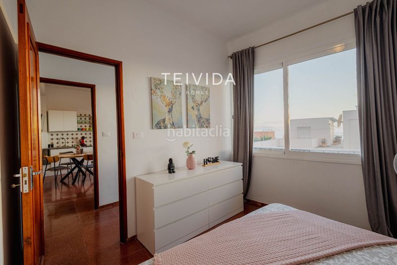 Foto 19c6e201-def3-45e8-833d-0b0098a70a15. Edifici a Guía de Isora interior Guía de Isora