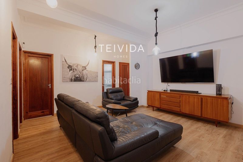 Foto dade2d27-cac6-4b02-a360-1719c6147fa0. Edifici a Guía de Isora interior Guía de Isora