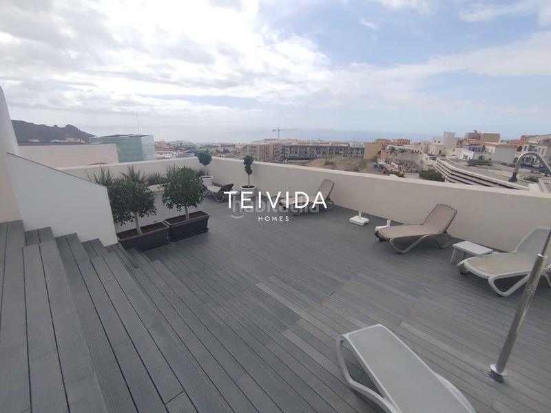 Foto c13c8ee6-5dd0-45f0-999d-2f92a3cd5b89. Pis amb calefacció piscina a Casco Urbano Adeje