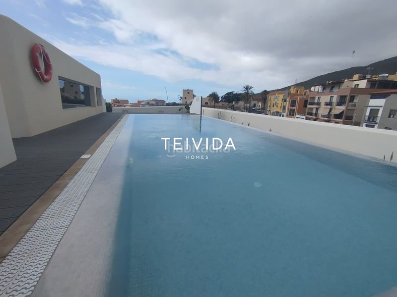 Foto c7f2951a-a317-4273-bc1c-88086ceec7f5. Pis amb calefacció piscina a Casco Urbano Adeje