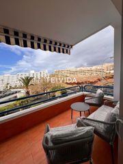 Rent Flat  Calle el pinque. Piso en alquiler con terraza, vistas al mar y piscina en playa p