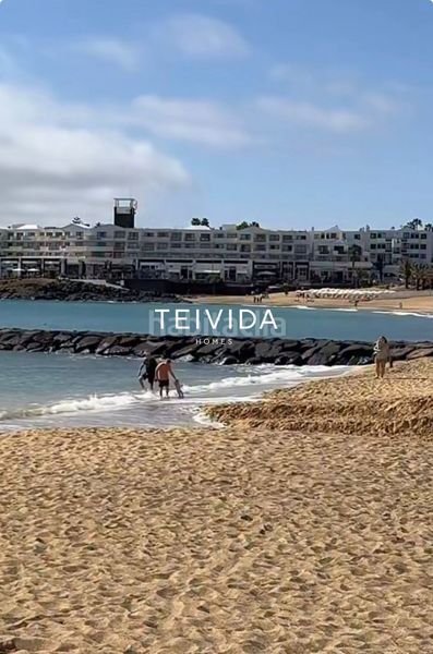 Foto 4239d133-ffd6-4770-b824-2644ab86eb1b. Casa adossada a costa Teguise Teguise