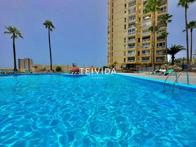 Foto 23a34cf2-d46c-4490-a5d8-0c1d87479d2e. Pis amb piscina a Playa de las Américas Arona
