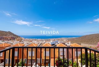 Casa a schiera  Calle extremadura. Bungalow adosado con vistas al mar, piscina y garaje privado en