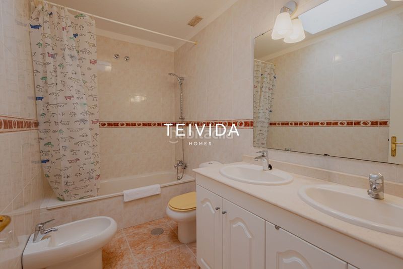 Foto 7b6216d8-391e-46c8-ab47-68a20ba0d82f. Casa adossada amb aparcament piscina a Torviscas Centro y Alto Adeje