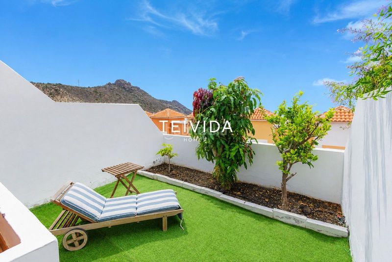 Foto d7acd1c3-14a8-4d8a-b967-7916437a686c. Casa adossada amb aparcament piscina a Torviscas Centro y Alto Adeje