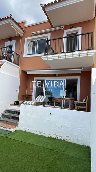 Foto 8635dd40-00cc-4481-8def-b72a59202b25. Casa adossada amb aparcament piscina a Torviscas Centro y Alto Adeje