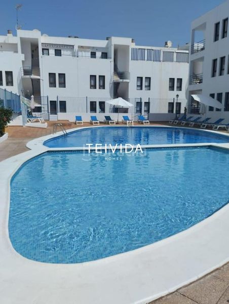Foto e10d4930-6524-4d51-8741-e7a4df367e04. Pis amb piscina a Los Cristianos Arona