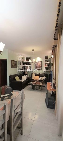 Foto 7be35a9e-378b-49b2-b560-2050d67071a3. Casa amb aparcament a Las Rosas Arona
