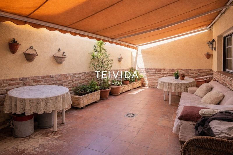 Foto cd18d565-ba74-4294-a1be-542a420ebb40. Casa amb aparcament a Las Rosas Arona