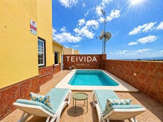 Casa  Calle zodiaco. Villa con jardín, piscina privada y garaje en las rosas!