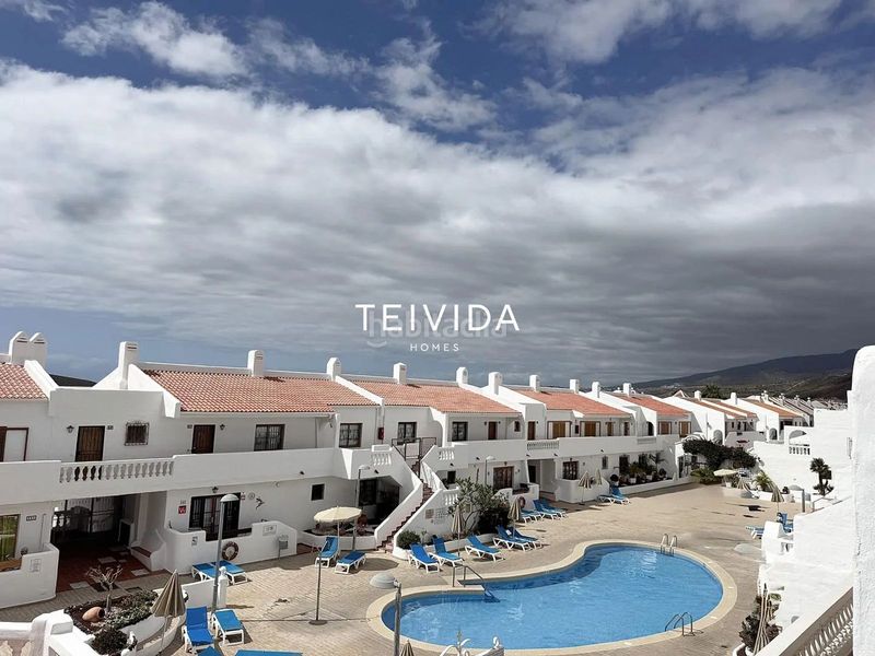 Foto c177cd7d-5386-4dcb-83cf-6b529f7d1026. Pis amb piscina a Los Cristianos Arona
