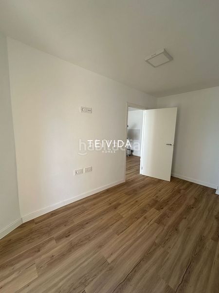 Foto 076d3f42-be52-4591-86c8-b157b3ed6c72. Etagenwohnung mit pool in Playa de las Américas Arona