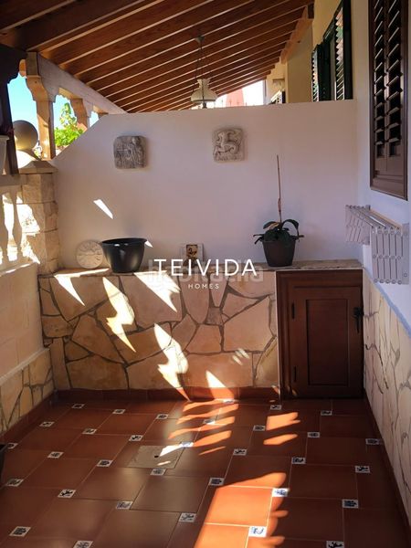 Foto 13d81a2c-ee8c-4b34-bddc-056fb70e1620. Casa adossada amb aparcament piscina a San Eugenio Bajo Adeje