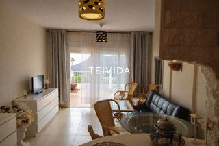 Pis  Calle cascajo. Piso con terraza y vistas panorámicas al mar y montaña en chayof