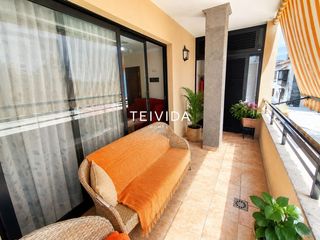 Pis  Avenida de col�n. Piso de 3 habitaciones con terraza y trastero en puerto de la cr
