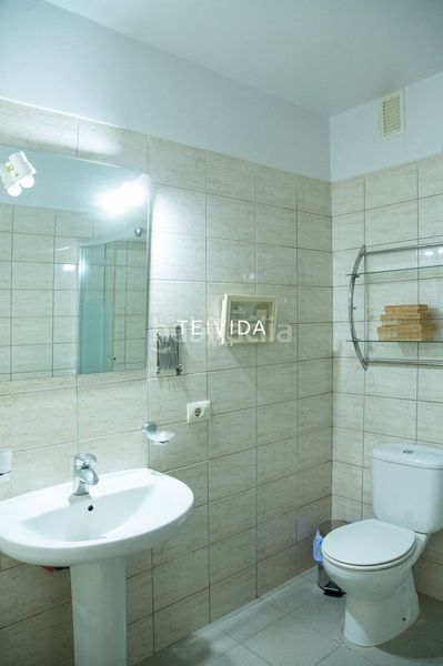 Foto 008c7f22-eb16-450e-86df-e53eee0a8550. Appartamento con parcheggio in Guía de Isora interior Guía de Isora