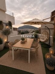 Miete Etagenwohnung  Calle la montañita. Piso reformado en los cristianos con amplia terraza y piscina!