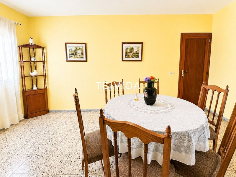 Foto ad6b31fb-dee6-4b87-be4a-71f8773bfc95. Pis a El Fraile Arona