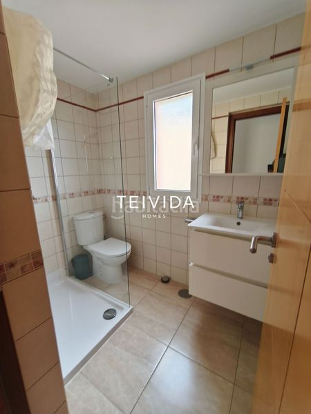 Foto 8da7b2ee-e90a-4133-895b-b2fc6da34c92. Casa adossada a Playa Fañabé Alto Adeje