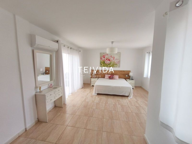 Foto df38e291-d72d-4d5d-9899-4098ac13669b. Casa adossada a Playa Fañabé Alto Adeje