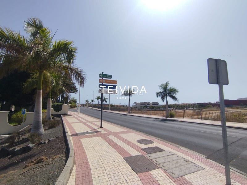 Foto beee0cbd-c5da-434a-b0c3-40f776899554. Pis a Casco Urbano Adeje