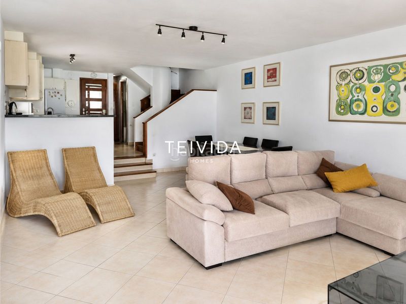 Foto 9aabff63-a62b-4447-917e-d564a64240c4. Casa adossada amb piscina a Playa de las Américas Arona
