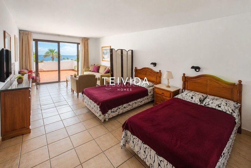 Foto 3136ce05-d046-4e0a-b95c-776f4c1b7ef8. Casa amb piscina a Los Cristianos Arona