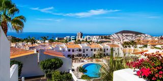 Haus  Calle rodeo. Piso de 80 m con vistas al mar y piscina en los cristianos!