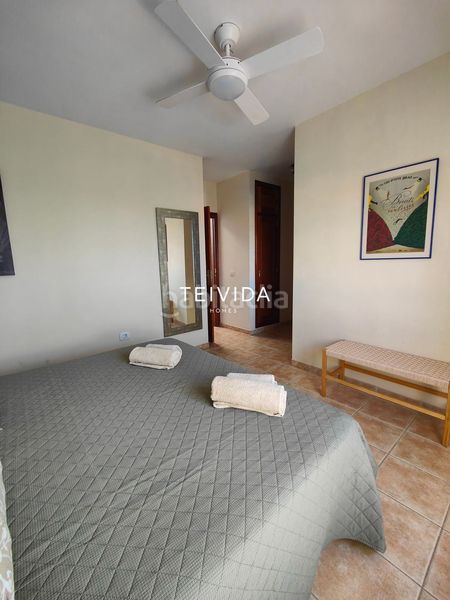 Foto bebf5d34-4d4c-49c3-902e-3212a7b6b0de. Casa adossada amb aparcament a Cuevecitas - Malpaís Candelaria