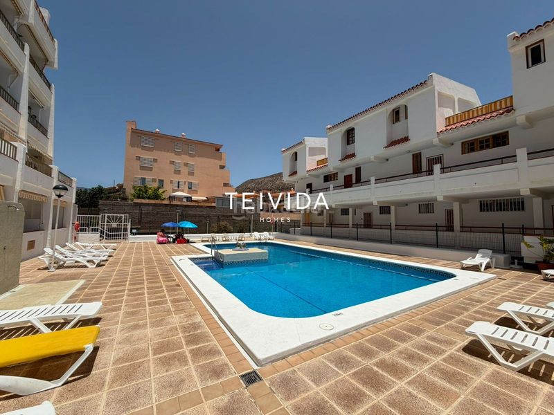 Foto 875adbb7-9414-4247-a3ea-1d8db30d70b2. Pis amb piscina a Los Cristianos Arona