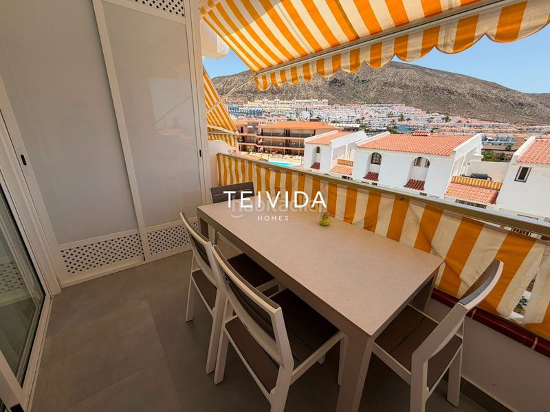 Foto e73f3264-81e2-4801-8da0-e30e71dfba92. Pis amb piscina a Los Cristianos Arona