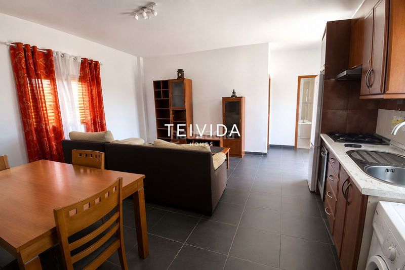 Foto c1a2b9f3-8a26-4796-909c-b315d31eac3b. House with pool in Arafo