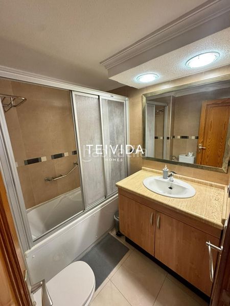 Foto ea7cab56-7e22-48d8-9922-2494b2dc8d2c. Pis amb piscina a Los Cristianos Arona