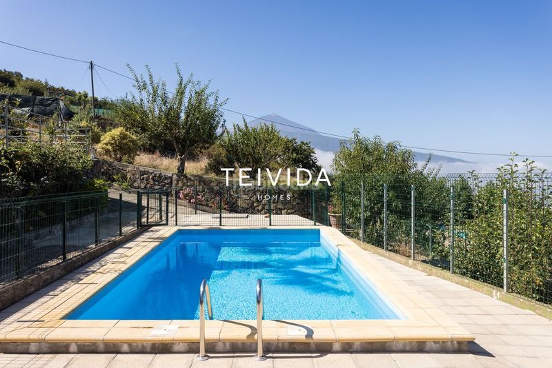 Foto 3d12d57a-5621-4330-8f34-1a5e3b46b78f. Casa amb aparcament piscina a La Vera - El Farrobillo - Tosca de Ana María Santa Úrsula