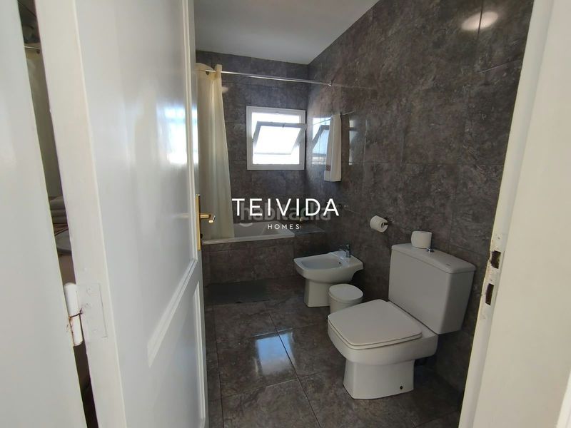 Foto 5418996f-ddfb-4720-acba-63d501238e97. Casa adossada amb piscina a San Eugenio Alto Adeje
