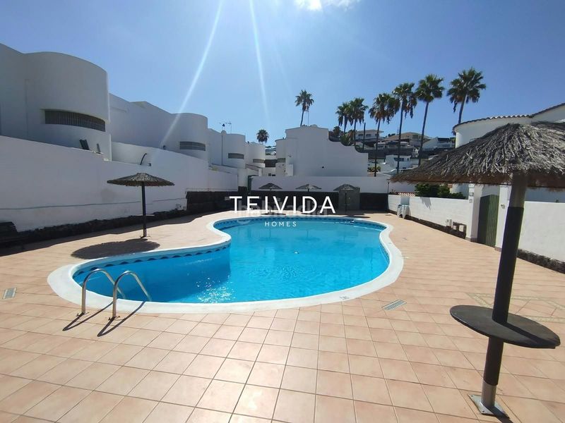 Foto d4a7f0c7-dbf5-4cb4-a879-edb09e78925c. Casa adossada amb piscina a San Eugenio Alto Adeje