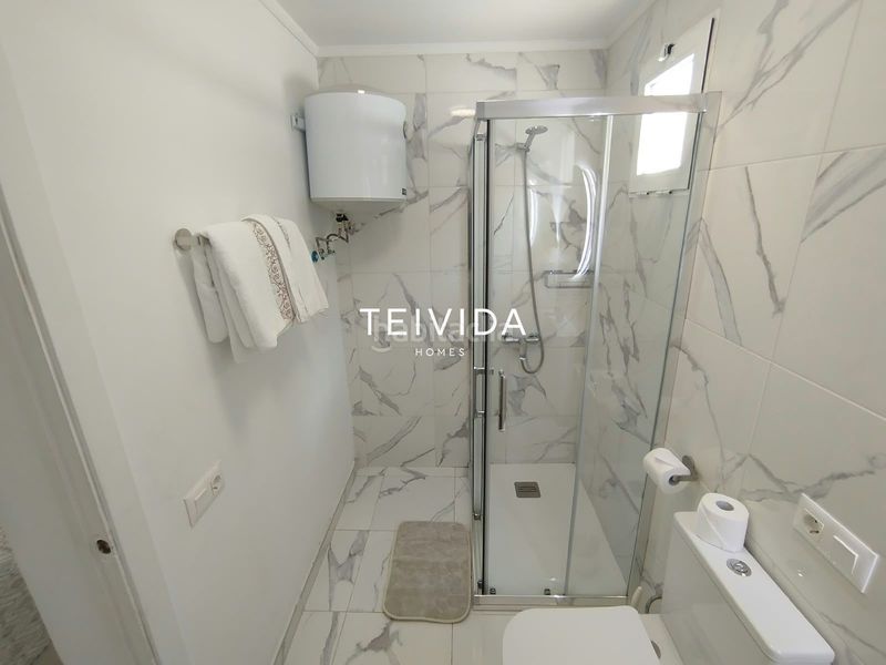 Foto e87e1f89-6886-4cb0-b787-2a5b49a80d1d. Casa adossada amb piscina a San Eugenio Alto Adeje