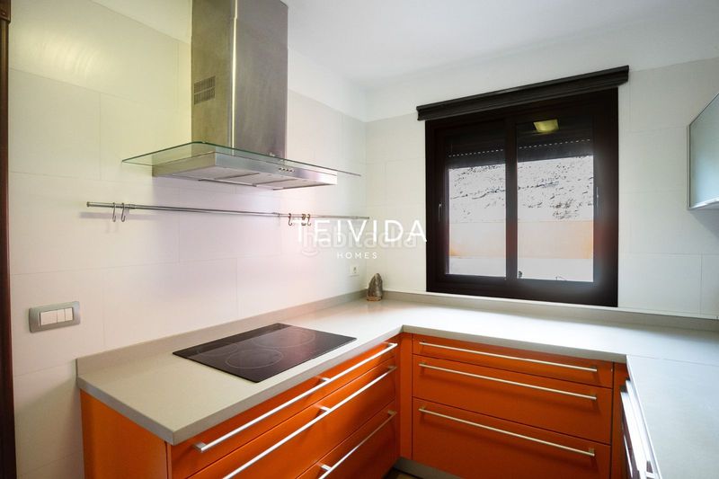 Foto 43d9060e-9854-4de2-b596-09672504dd37. Rent flat with parking pool in Playa Fañabé Alto Adeje