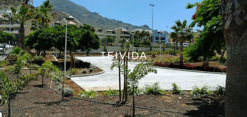 Foto d89a8160-4808-45a3-867d-ea55e1ded383. Location duplex avec parking dans Playa Fañabé Alto Adeje
