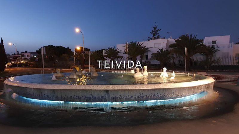 Foto b2c2dfa4-af6f-45d0-942e-3195eac7a417. Terreny residencial a Costa del Silencio Arona