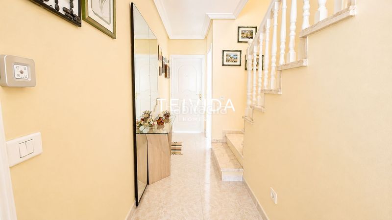 Foto aa918e43-97cf-4981-9e6d-faec8f32e932. Casa adossada amb aparcament piscina a Costa del Silencio Arona