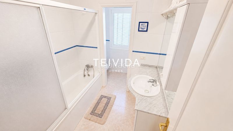 Foto c9258dac-4d8f-4b6c-ac53-7a8e7f8acc8c. Casa adossada amb aparcament piscina a Costa del Silencio Arona