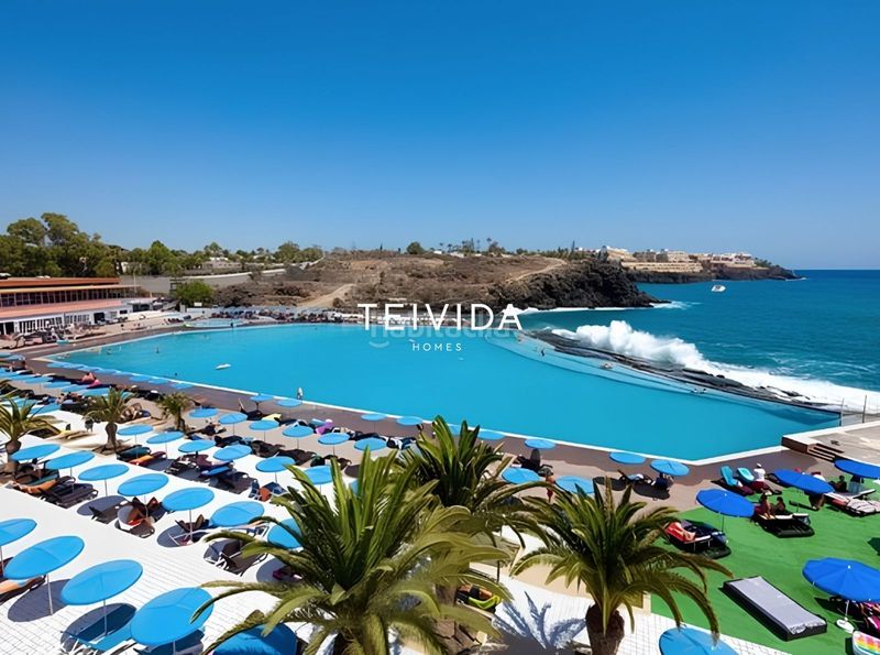 Foto eeaf1ec5-49bd-4661-8f95-5d1ec421ad9b. Casa adossada amb aparcament piscina a Costa del Silencio Arona