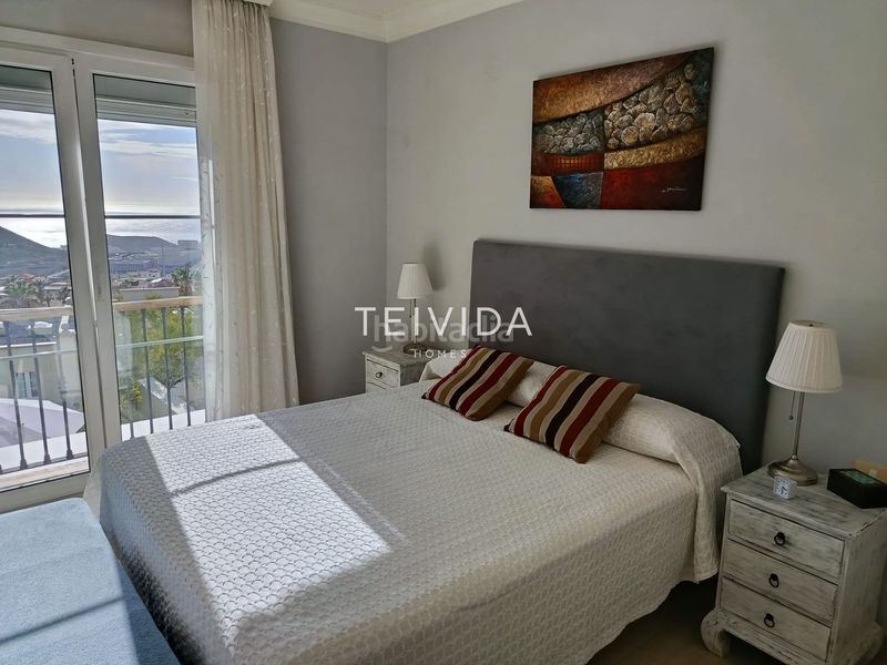Foto ffdda291-a101-48ef-8c42-ba66ce81cf45. Casa adossada amb aparcament a Chayofa Arona