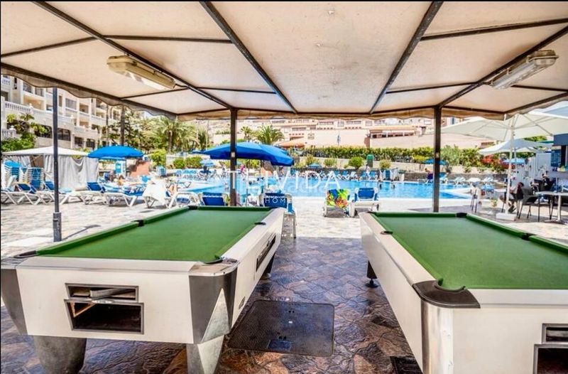 Foto 2569a6a5-8f41-484e-b392-dfa0f9d869d5. Pis amb piscina a Los Cristianos Arona