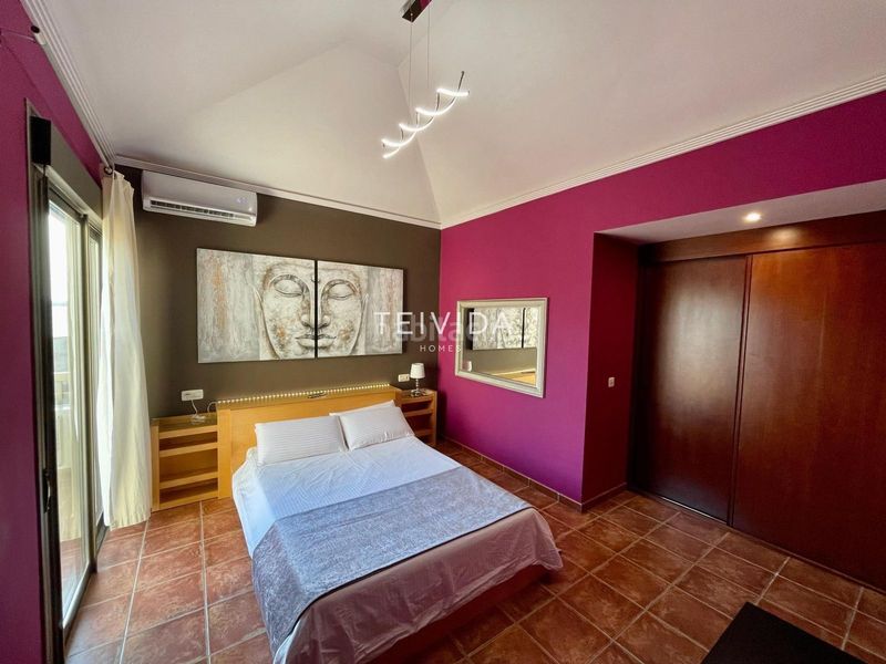 Foto 5d9c468d-73d3-484d-8387-8241afd84fcb. Casa adossada amb aparcament piscina a Los Abrigos Granadilla de Abona