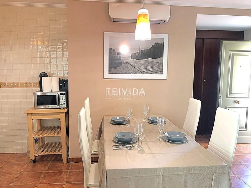 Foto c0bbe9f9-6454-4246-843c-cde3c43f3e6a. Casa adossada amb aparcament piscina a Los Abrigos Granadilla de Abona